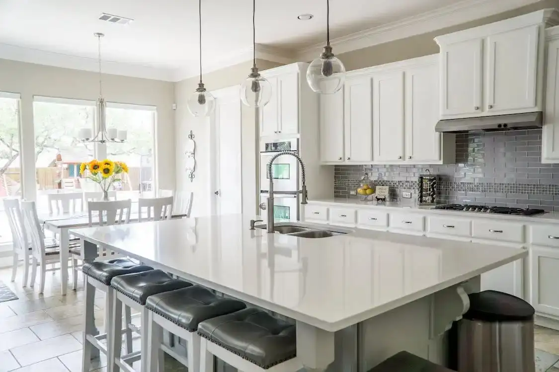 Imagen Kitchen Remodel Bright